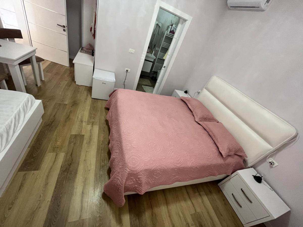 Bujtina Cela Μπεράτ Εξωτερικό φωτογραφία